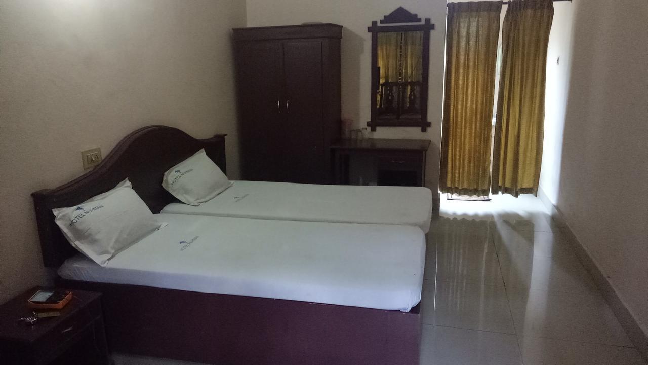 Hotel Nuhman Kondotty Kültér fotó