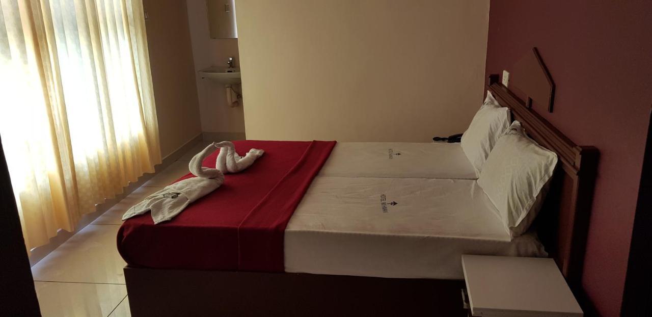Hotel Nuhman Kondotty Kültér fotó