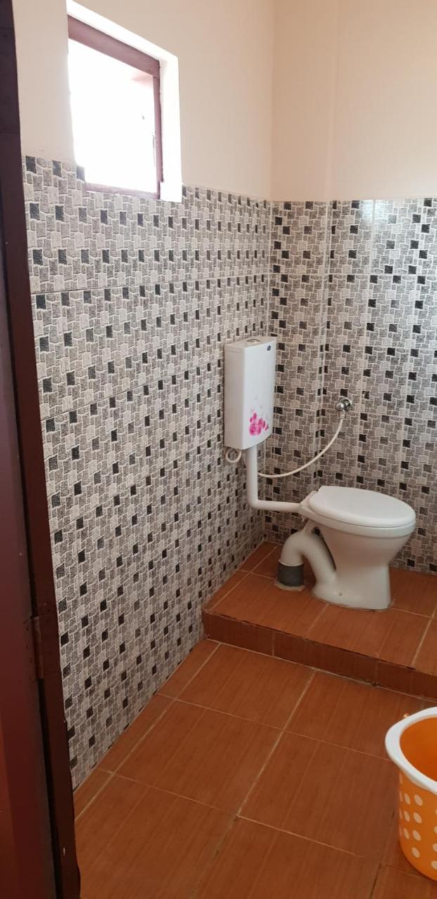 Hotel Nuhman Kondotty Kültér fotó